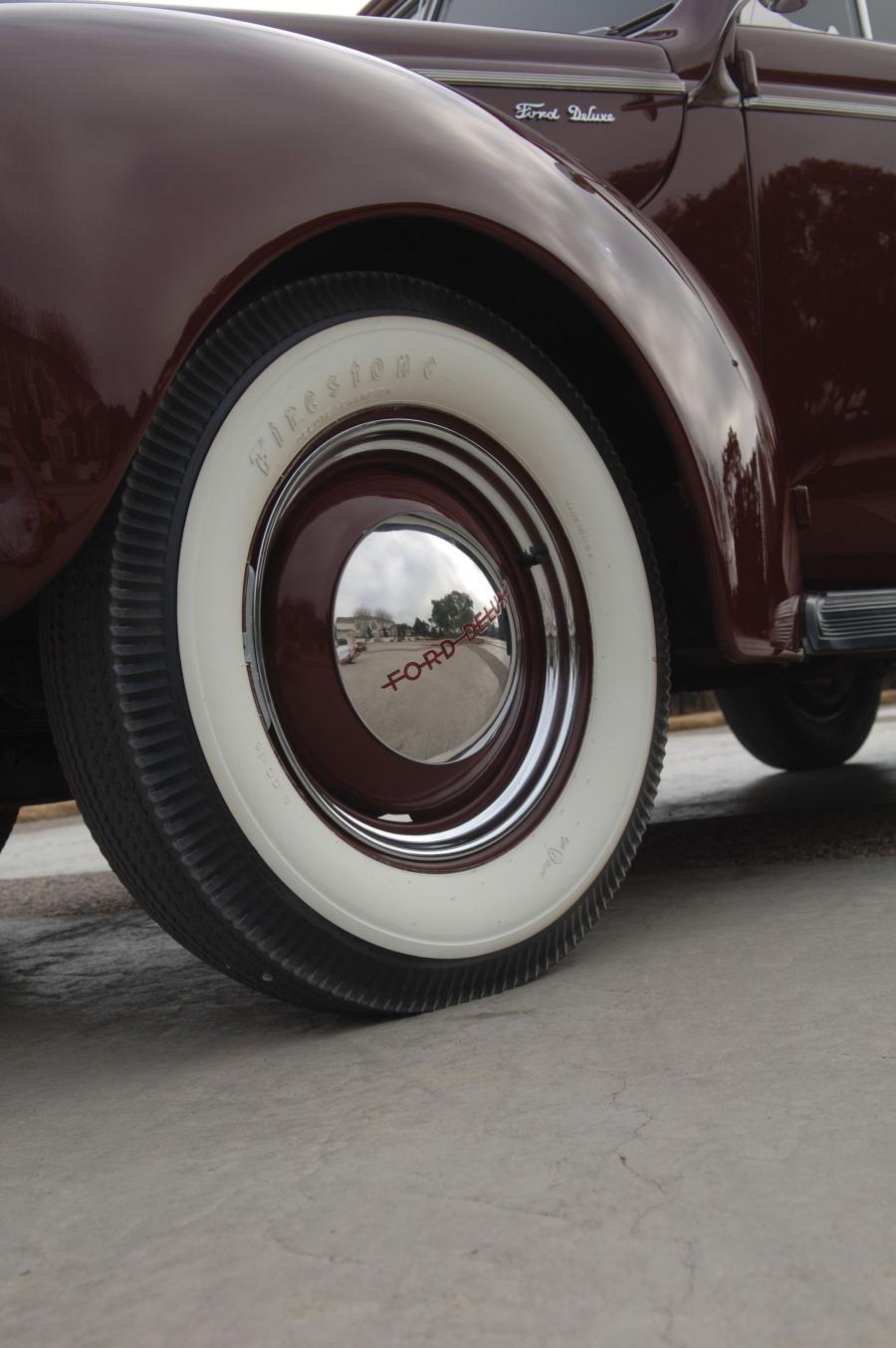  Ford DeLuxe Convertible Coupe 1940 года  (фото 64 из 80)